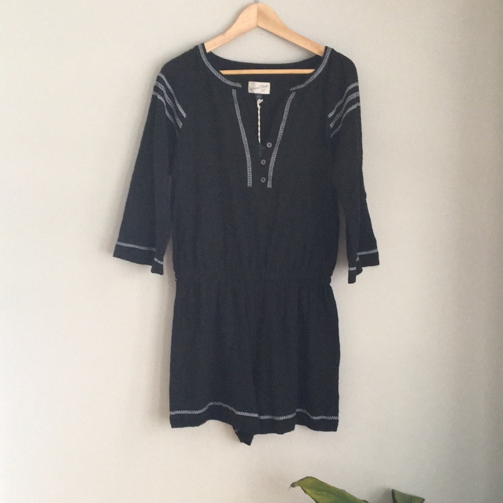 Universal Thread | Small Black romper